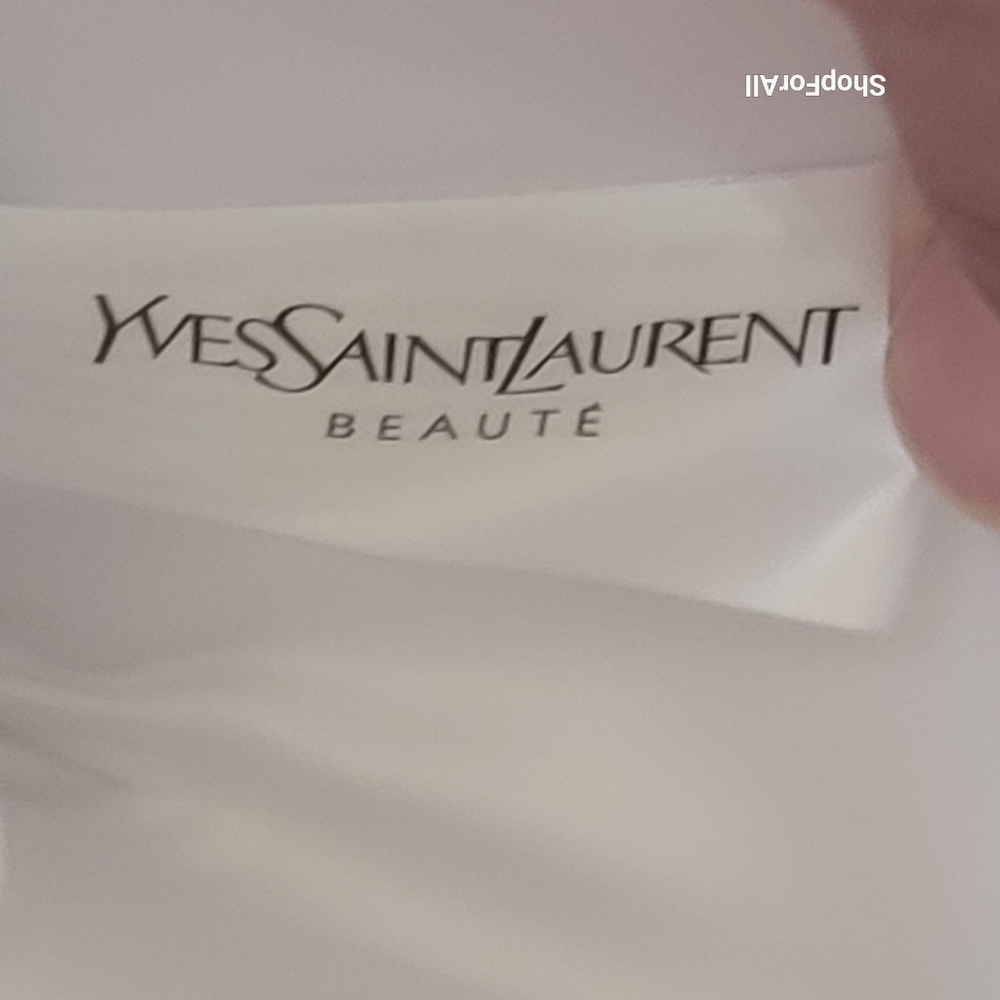 Yves Saint Laurent - Picture 7 of 16